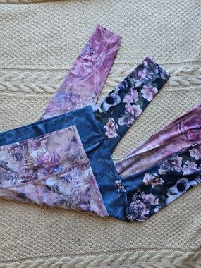 Pair Of Evolution And Creatiin Leggings